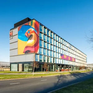 **** מלון Citizenm Schiphol Airport הולנד